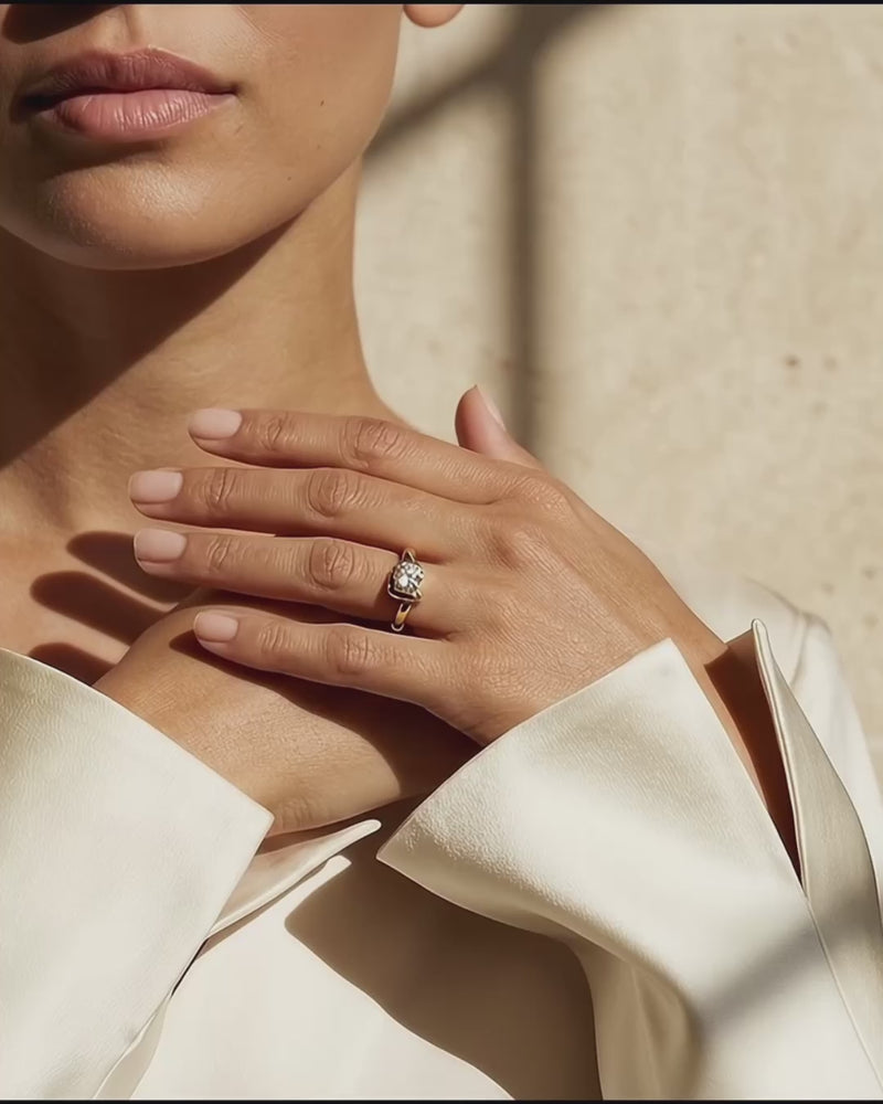 Murmur Ring — worn video